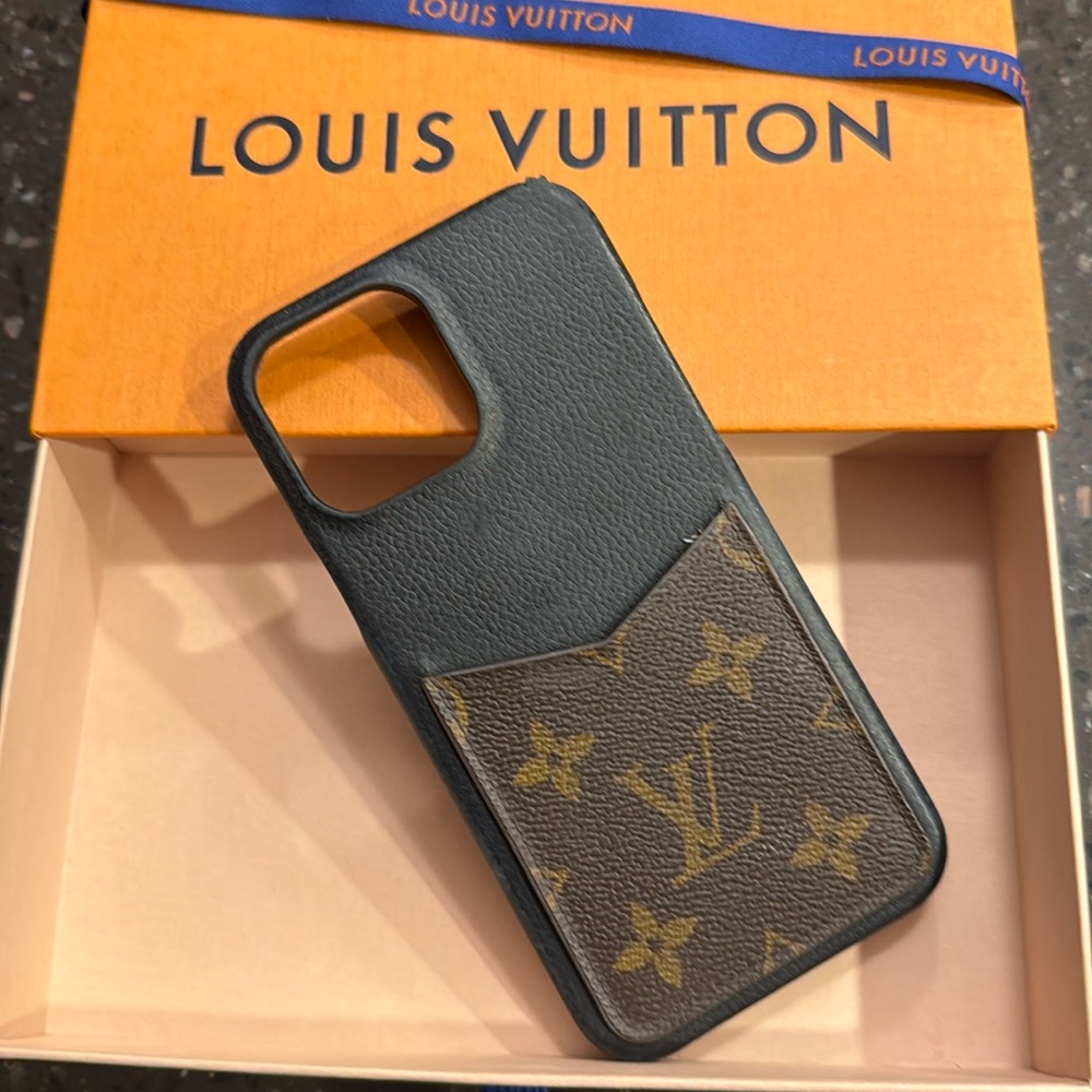Authentic Bumper Pallas iPhone 13 Pro Max Case